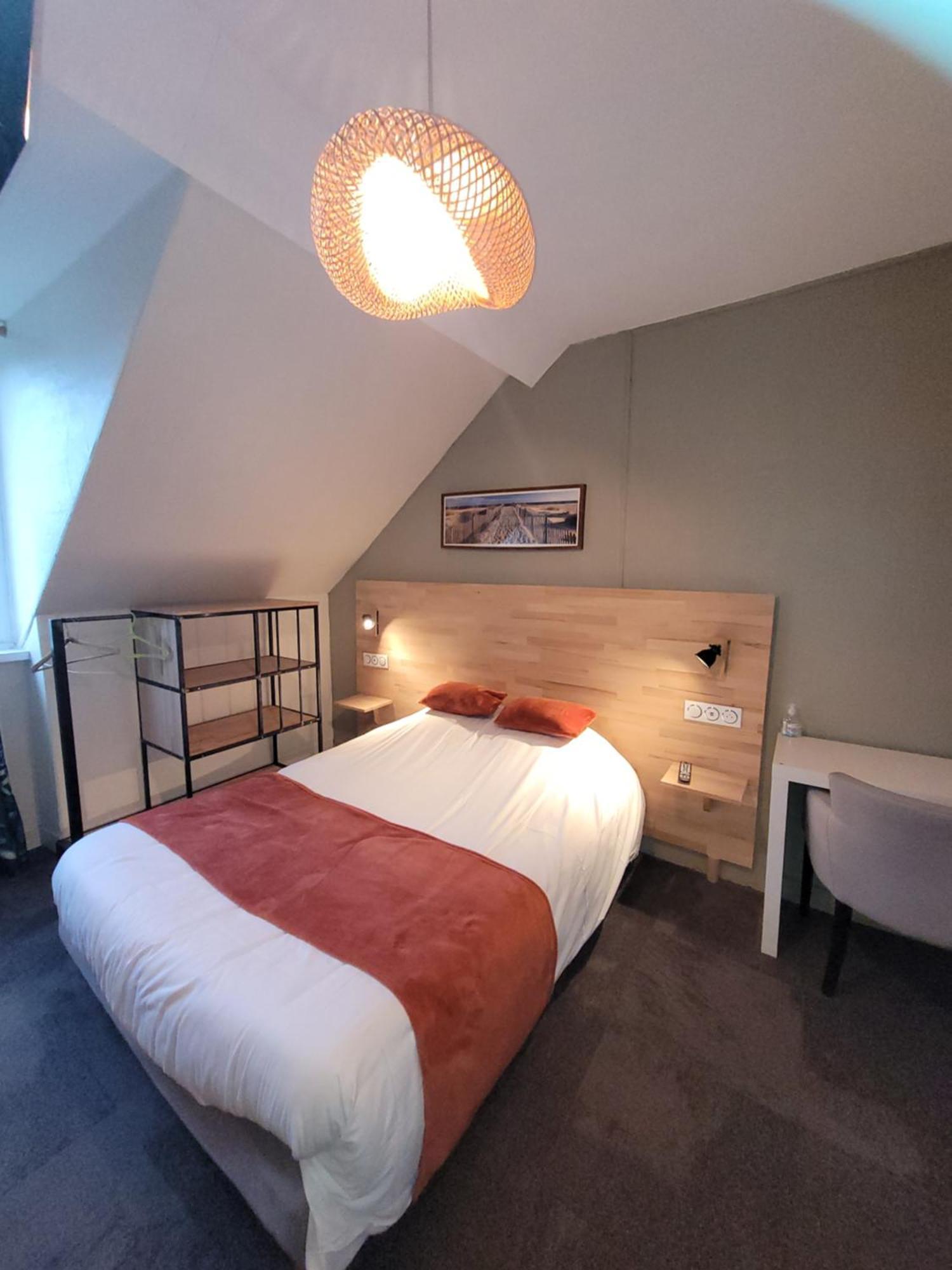 Le Petit Montmartre Hotell Dinard Eksteriør bilde